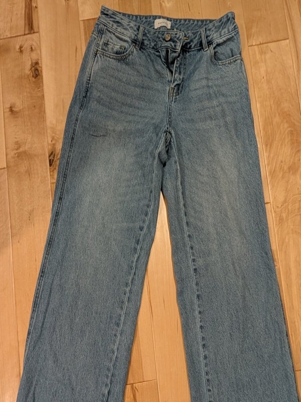 Pac Sun denim. Wide leg. Darker wash. Casey Low Rise, Baggy